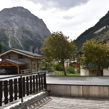 Confortable Avec Grande Terrasse Ensoleillee, Proche Commerces Et Telepherique. - Fr-1-464-2 Apartment *
